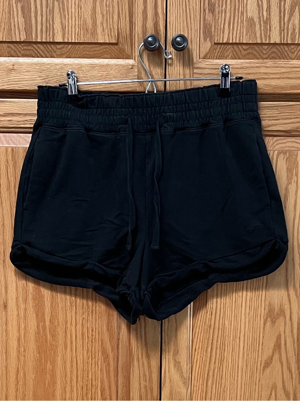 Hollister Black Elastic Waist Shorts, GUC, Size L